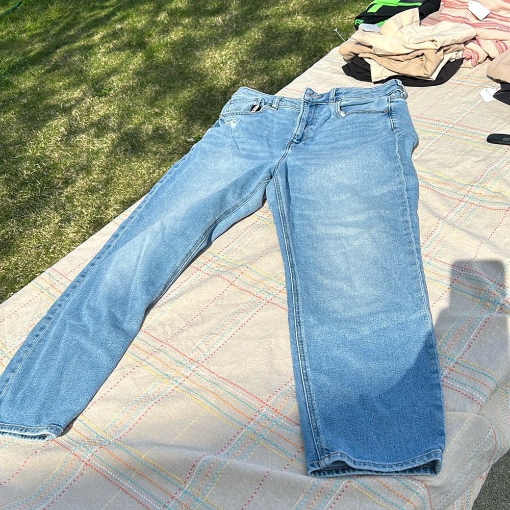 American eagle denim size 8 short